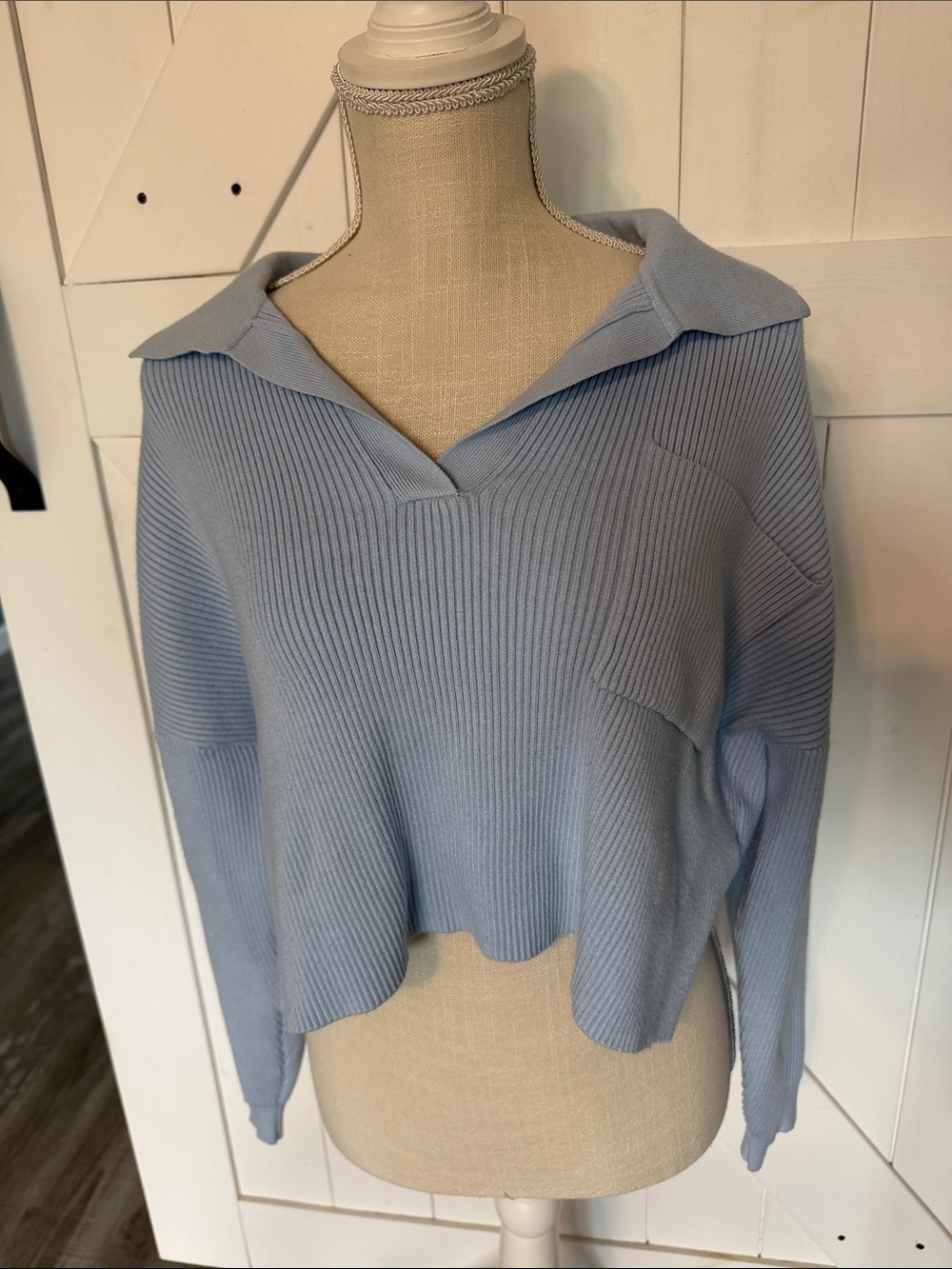Women’s Altar’d State cropped ribbed sweater 💙